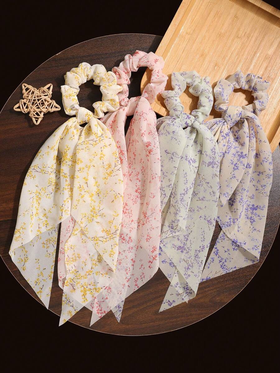 Cream Floral Scrunchie Set